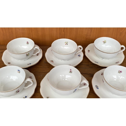 17 - Vintage Czechoslovakian Porcelain China Tea/Coffee Set of 6 Cups and Saucers