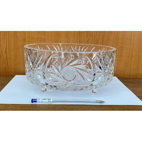 37 - Bohemian Lead Crystal Cut Glass 3-Foot Fruit Bowl Pin Wheel Design (21cm Diameter)