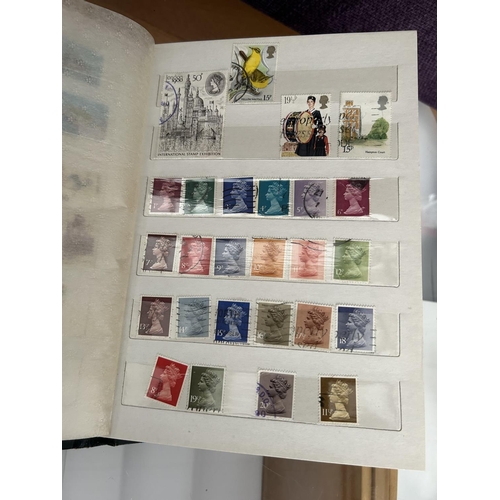 369 - Album of Worldwide Stamps