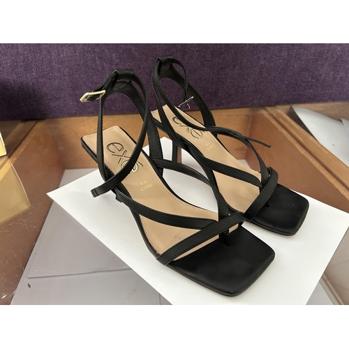 375 - Pair of Exe' Ladies Black Leather Summer Shoes Size 36