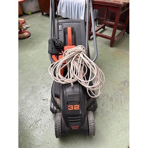 415 - Black & Decker Electric Garden Lawnmower