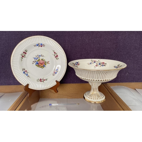 459 - Vintage Martan 679/MO Center Piece Pedestal Bowl with Matching Martan 669/MO Platter