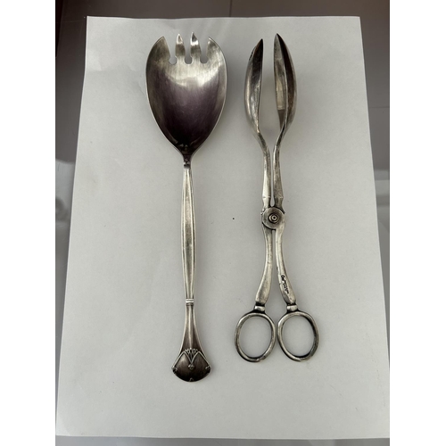 483 - Vintage EPNS 2-Piece Salad Server