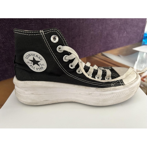 492 - Pair of Converse All Star Women's Sport Shoes Size 36