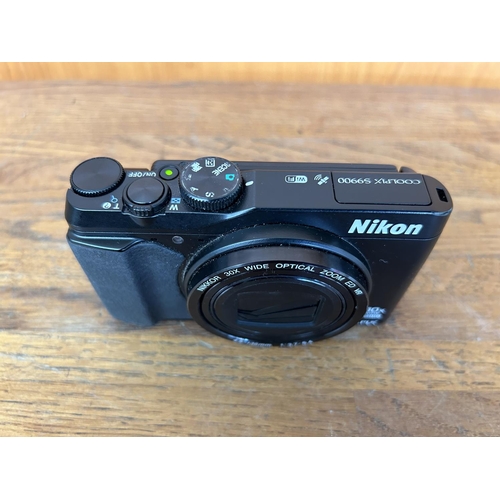 32 - Nikon Coolpix S9900 Black Color Digital Camera - Code AM6928J