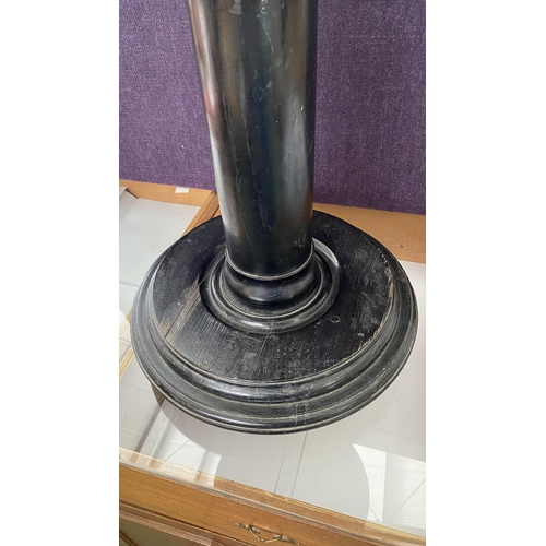 12 - Art Deco Circular Pedestal on Wooden Black Lacquered Base Side/Lamp Table (68cm H.)