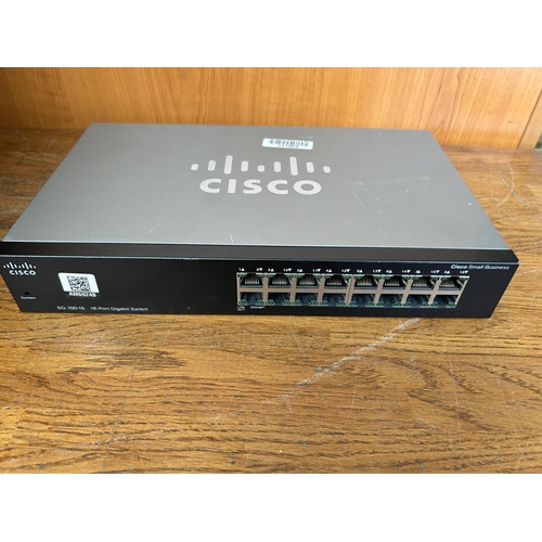 26 - Cisco SG 100-16 16-Port Gigabit Switch - Code AM6924B