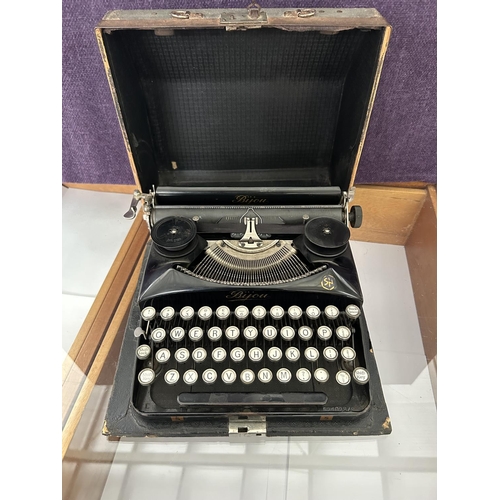 46 - Rare Antique From 1920's German 'Bijou' Typewriter by Seidel and Naumann, Dresden, Serial No.621028/... 