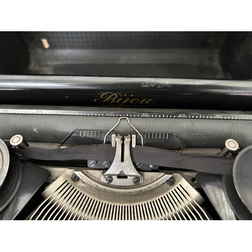 46 - Rare Antique From 1920's German 'Bijou' Typewriter by Seidel and Naumann, Dresden, Serial No.621028/... 