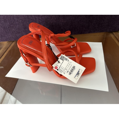 558 - Pair of Zara Ladies Orange Summer Shoes Size 36 (Unused)