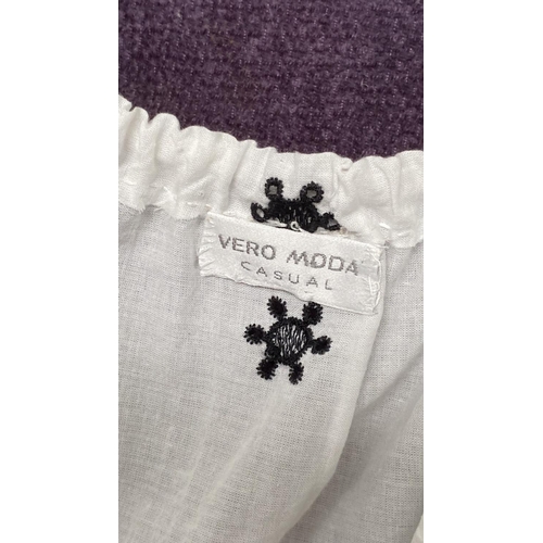 578 - Vero Moda Casual Women's Top and Shorts Size 8/10 (Unused)