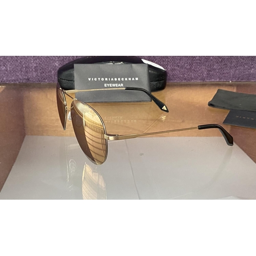 655 - Pair of Victoria Beckham Mirror Sunglasses - Taken Back on 10/9/2024