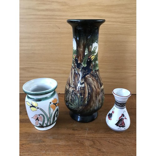 579 - x3 Vintage Painted Vases