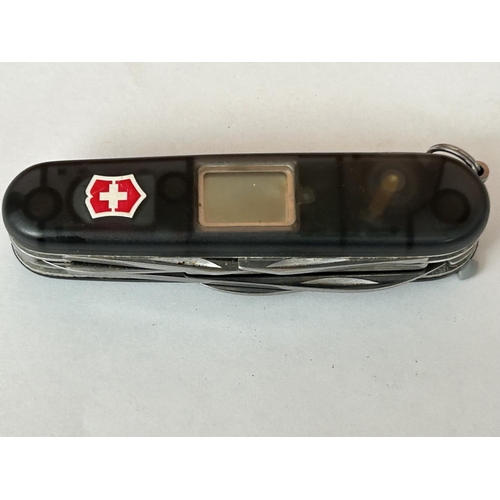 18 - Original Victorinox Swiss Pocket Knife