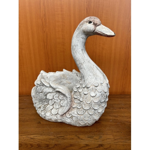 4 - Vintage Garden Decorative Ceramic Swan/Planter