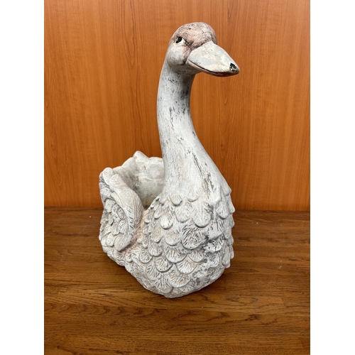 4 - Vintage Garden Decorative Ceramic Swan/Planter