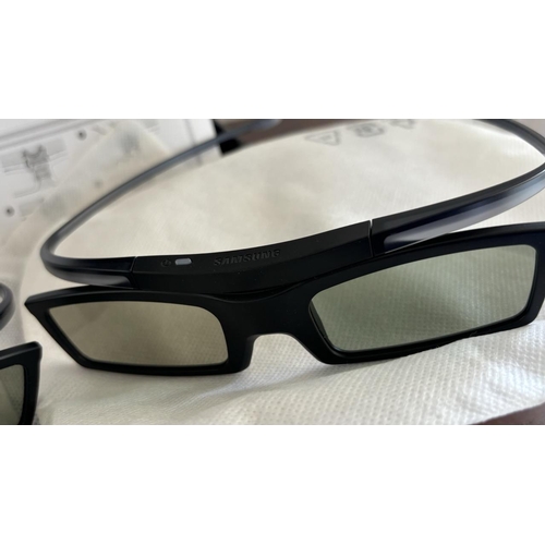 242 - Samsung Active 3D TV Glasses