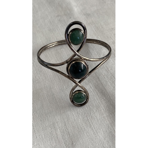 103 - Beautiful Malachite Trinity Cuff Bangle