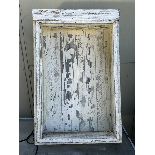 172 - Vintage Wooden Menu Display/Illuminated Showcase Painted in Shabby Chic (Untested - 55 W. x 85 V. x ... 