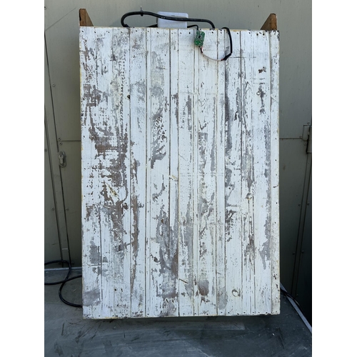 172 - Vintage Wooden Menu Display/Illuminated Showcase Painted in Shabby Chic (Untested - 55 W. x 85 V. x ... 