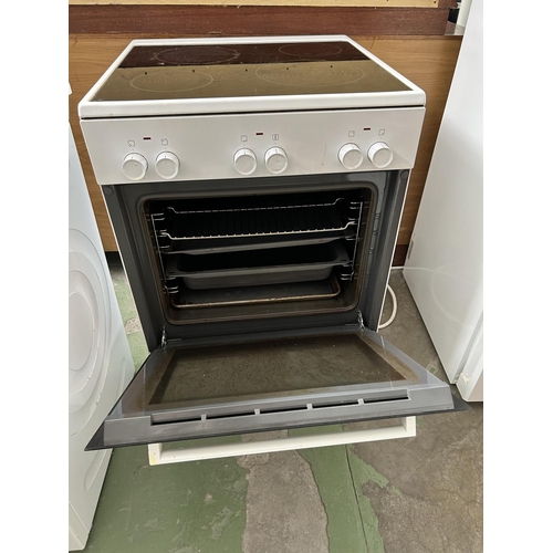 142 - Bosch Freestanding 4-Burner Electric Cooker and Oven