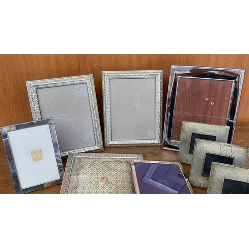 186 - Collection of Vintage Photo Frames