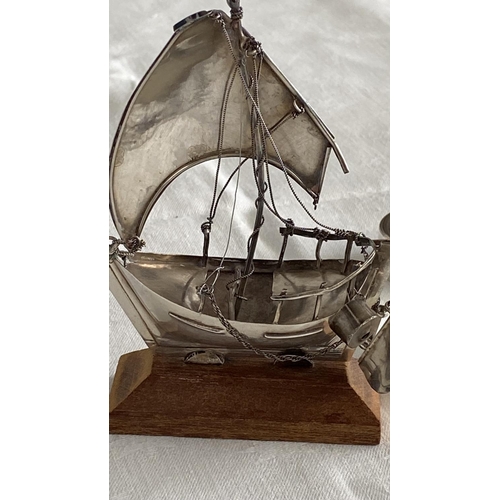 204 - Solid Silver Sail Boat and Silver Box with Natural Green Stone (Silver Weight 85gr)