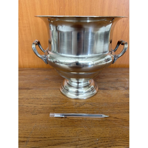 104 - Vintage English EPNS Champagne Bucket