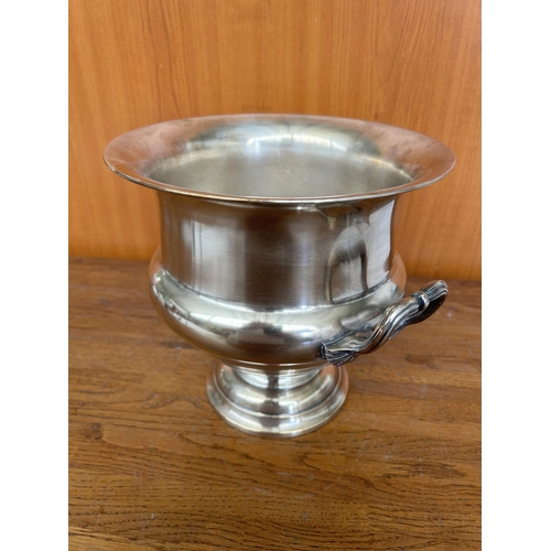 104 - Vintage English EPNS Champagne Bucket