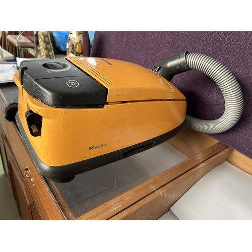 44 - Miele S 511 Super Air Clean Vacuum Cleaner