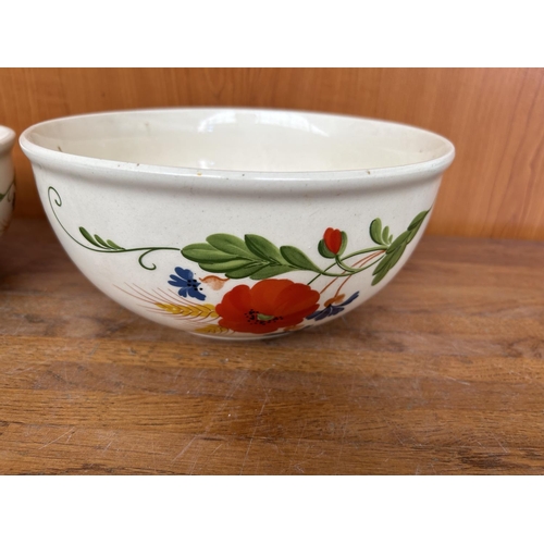 285 - x2 Vintage German DDR Porcelain Floral Bowls