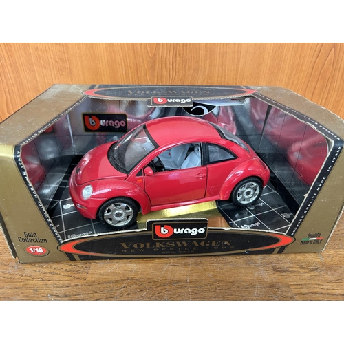 29 - Bburago New Beetle 1998 Model Car in Display Box