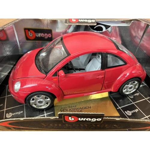 29 - Bburago New Beetle 1998 Model Car in Display Box