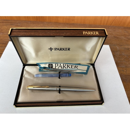 119 - Vintage Parker Pen in Box