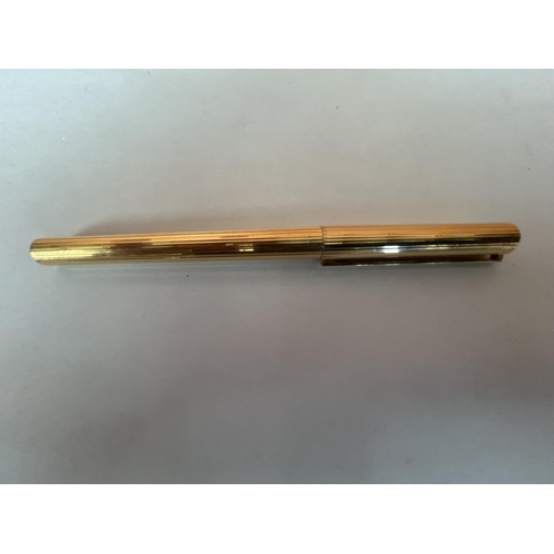 39 - St. Dupont Fountain Pen with 18k Gold Nib