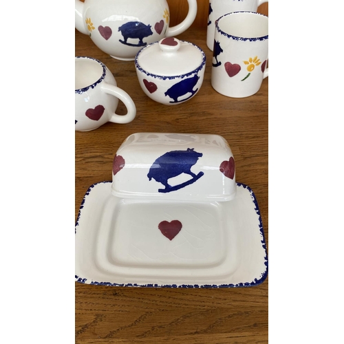 522 - Naf Naf 'Ma Maison' 8-Piece Breakfast Set with Animal Pattern, All Signed (Hairline on x1 Cup as Pic... 