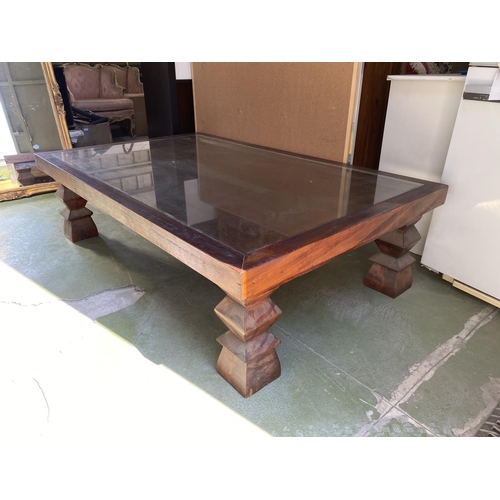 530 - Retro Large Solid Wood Glass Top Coffee Table with Under Glass Decoration (160 W. x 100 D. x 44cm H.... 