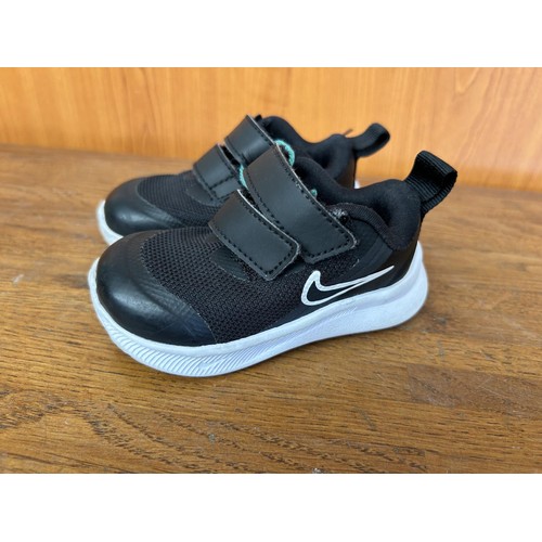 535 - Nike Star Runner Kids Sports Shoes Size 21 (Unused)