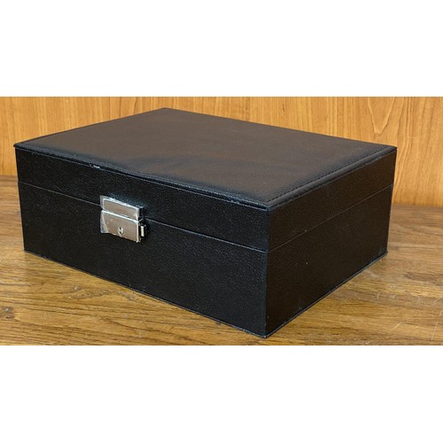 567 - Two-Layer Jewelry Box of Faux Bijoux, with Key Lock (Unused)