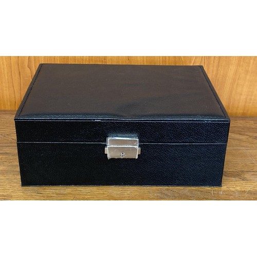 567 - Two-Layer Jewelry Box of Faux Bijoux, with Key Lock (Unused)