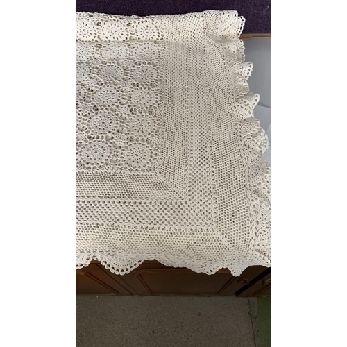 568 - Vintage Large Handmade Off-White Cotton Crochet Table Cloth