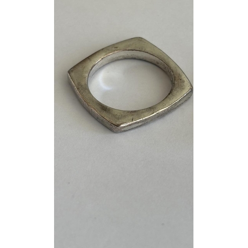 602 - x3 Silver 925 Fashion Rings (A/F)