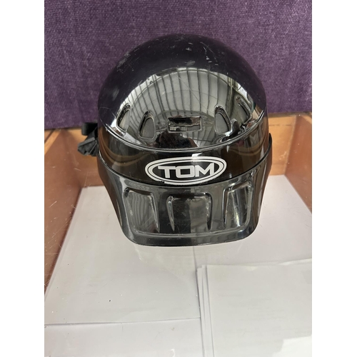 646 - TOM Mini Helmet Size M