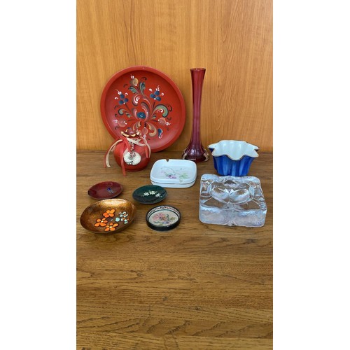 648 - Qty of Assorted Ornaments Incl. Enamel on Copper Small Dishes, Kosta Boda Molded Glass Cigar Ashtray... 