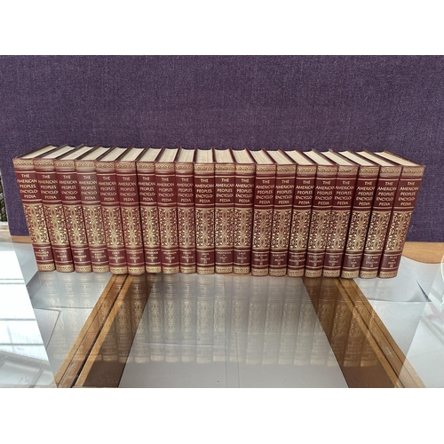 663 - 'The American Peoples Encyclopedia' 20-Volume in English