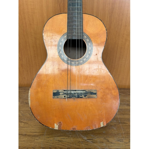 666 - Vintage Acoustic Guitar (A/F)