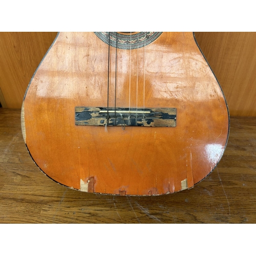 666 - Vintage Acoustic Guitar (A/F)