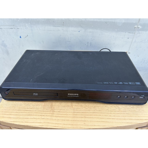 71 - Philips Blu-Ray Disc Player BDP3100 with Remote