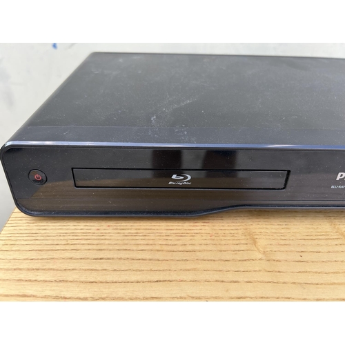 71 - Philips Blu-Ray Disc Player BDP3100 with Remote