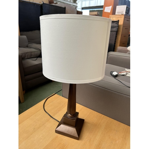 157 - Trinity Lighting Inc. USA Wooden Mayfair B Color Table Lamp - Code AM6894G